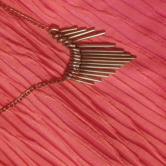 Sexy shirt with attached necklace. Size medium - Picture 6 of 6